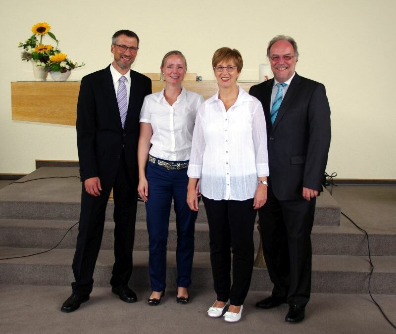 Zwei Schwestern aus der Gemeinde Köln in Evangelisten- und Hirtendienst ordiniert